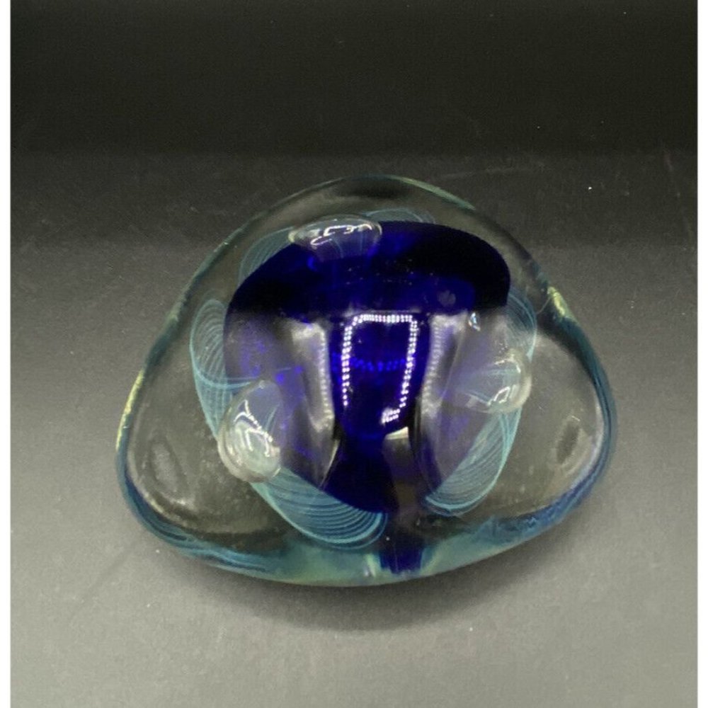 Beautiful Signed & Dated 1984 Williams Veiled Art Glass Paperweight